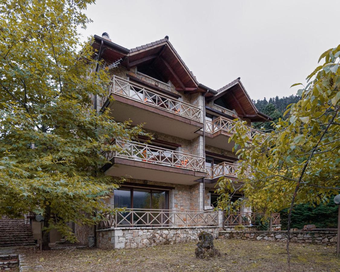 Parnassus Dreamwood Chalet Eptalofos Bagian luar foto