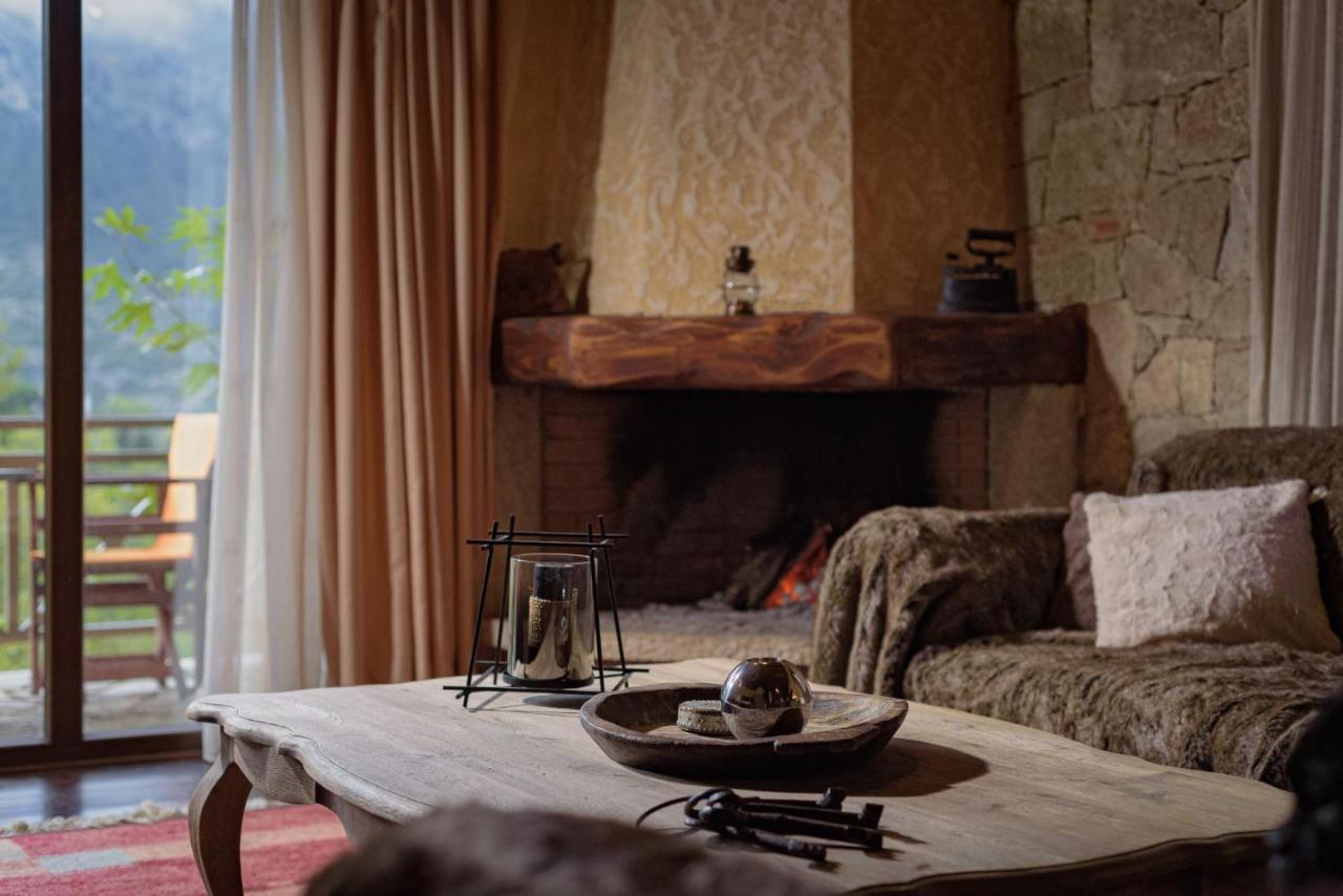 Parnassus Dreamwood Chalet Eptalofos Bagian luar foto