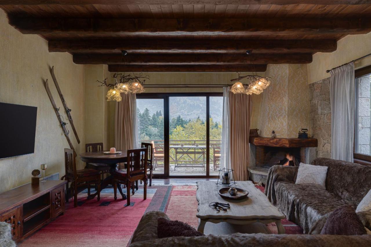 Parnassus Dreamwood Chalet Eptalofos Bagian luar foto