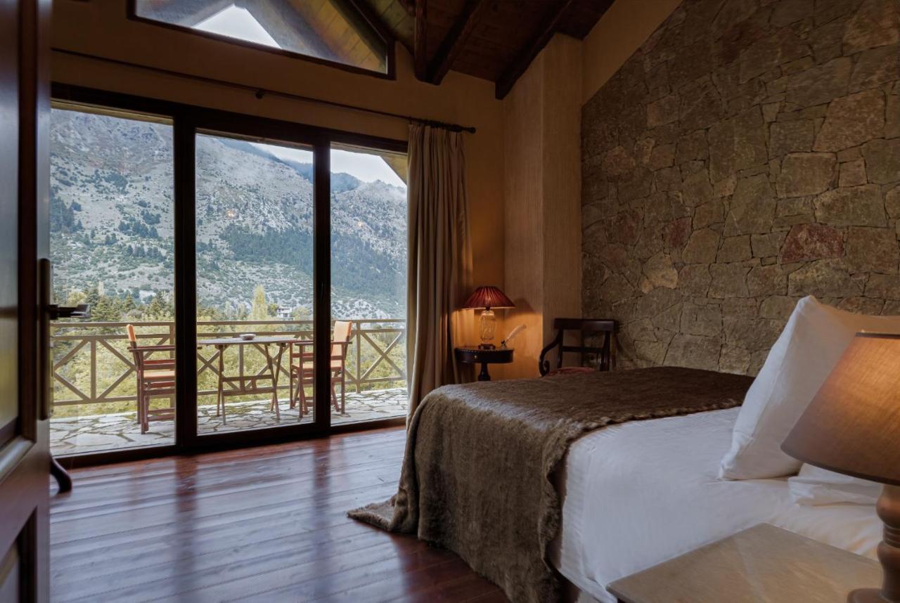 Parnassus Dreamwood Chalet Eptalofos Bagian luar foto